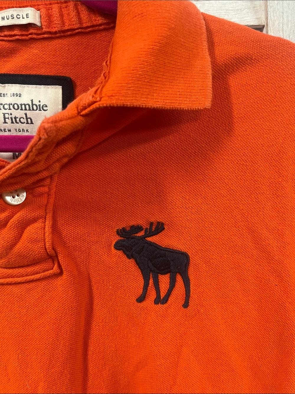 Vintage Abercrombie & Fitch Muscle Fit Polo Shirt Orange Moose Logo Men’s Medium - Picture 3 of 5